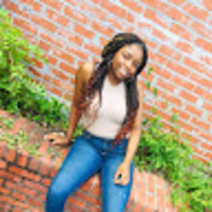 Meet your Posher, Destinee